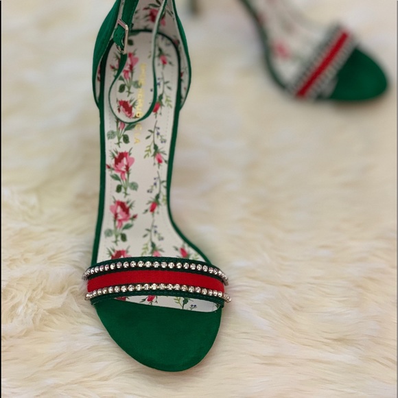 Women’s heels - Picture 1 of 5